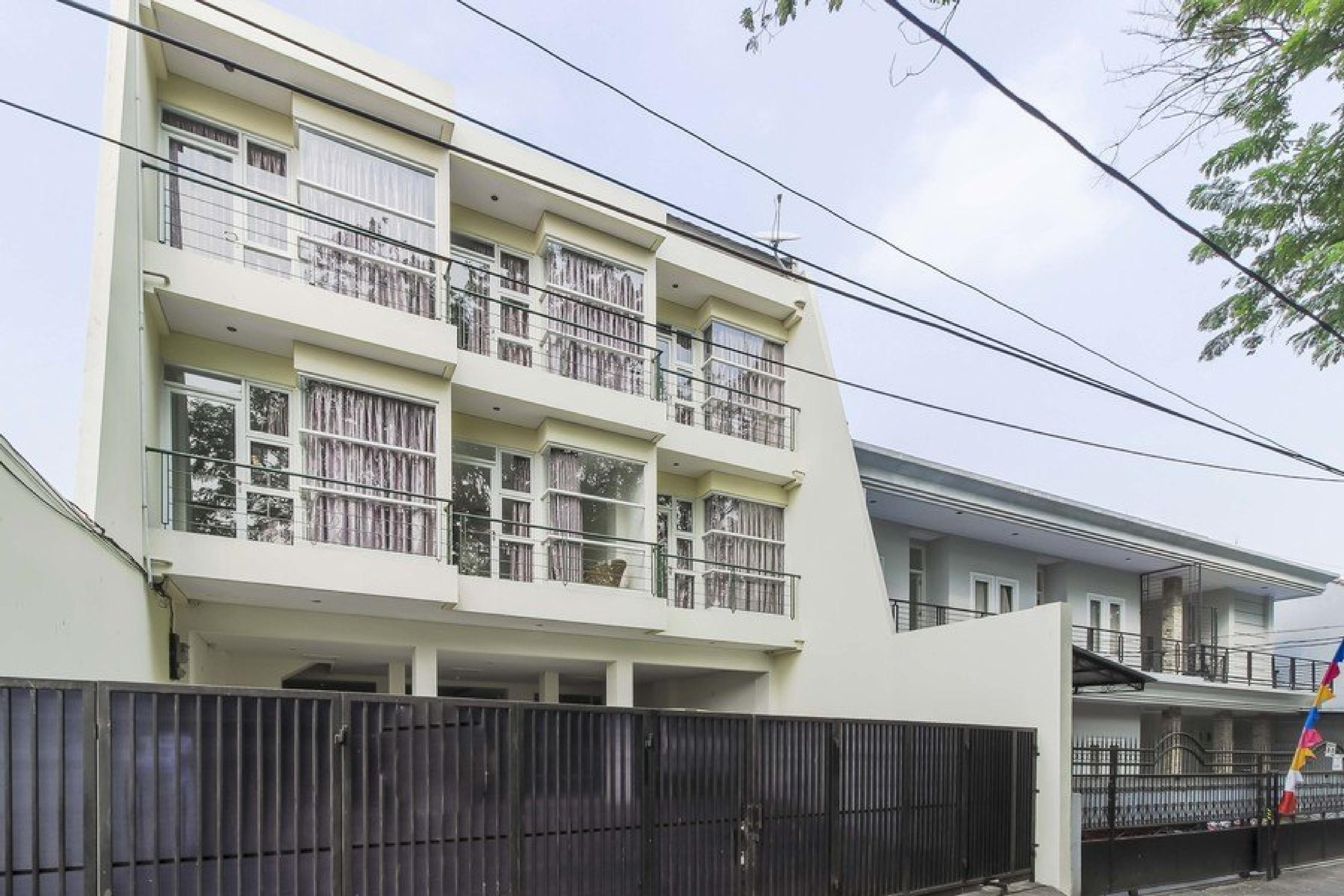 Reddoorz Near Pancoran Hotel Джакарта Екстериор снимка
