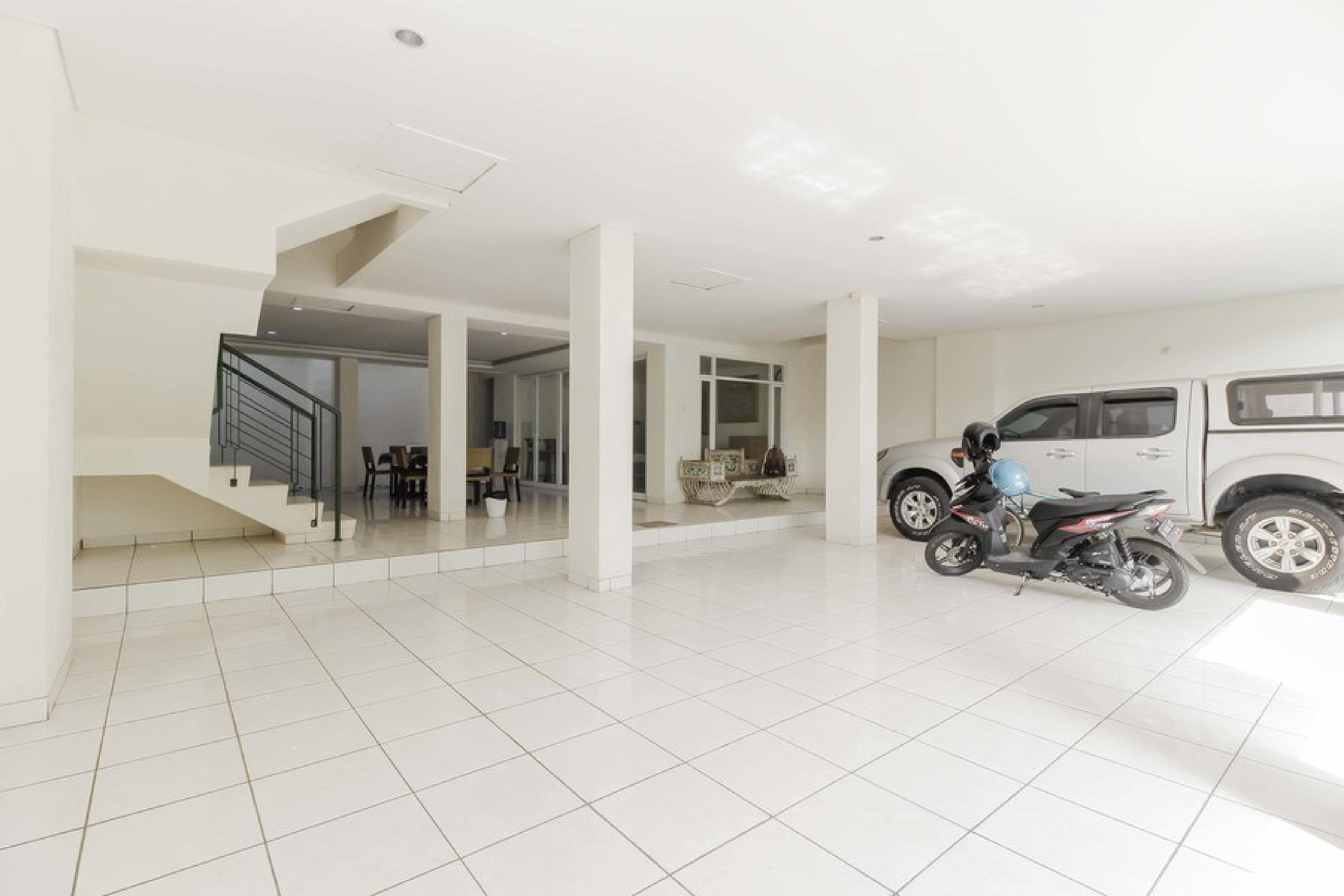 Reddoorz Near Pancoran Hotel Джакарта Екстериор снимка